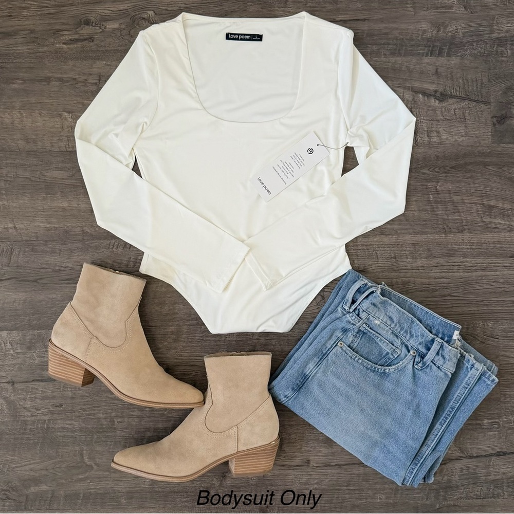 Love Poem White Long Sleeve Scoop Neck Bodysuit Size L NWT Thong Snap Closure - Picture 3 of 11